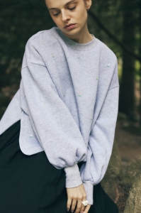 BLUZA OVERSIZE Z KWIATKAMI